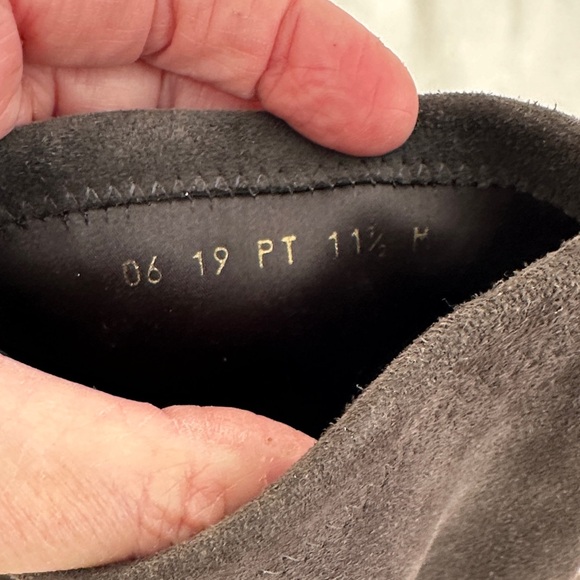 Stuart Weitzman 11.5 stretch gray Suede Ankle Boots - Picture 4 of 6